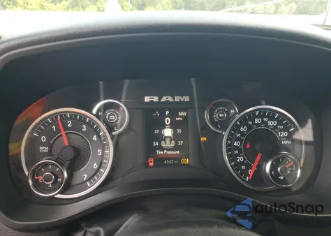 2025 Ram 1500 Tradesman из США, поврежденный, VIN 1C6SRECG9SN647725